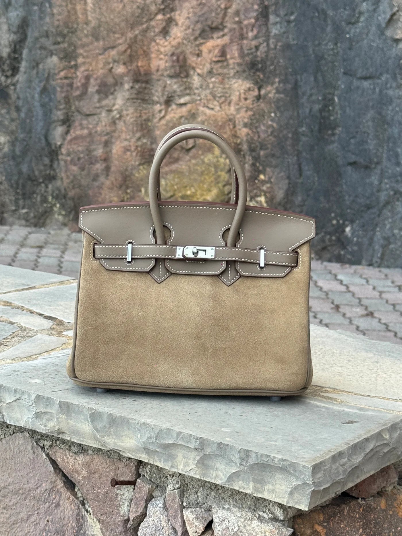 Sac Boston daim taupe